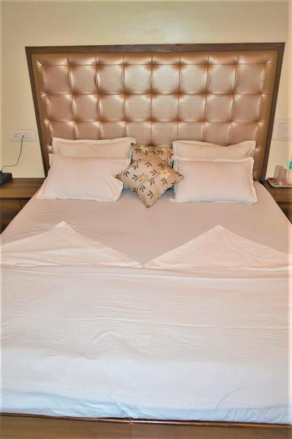 Hotel Visau,쉬르디 외부 사진