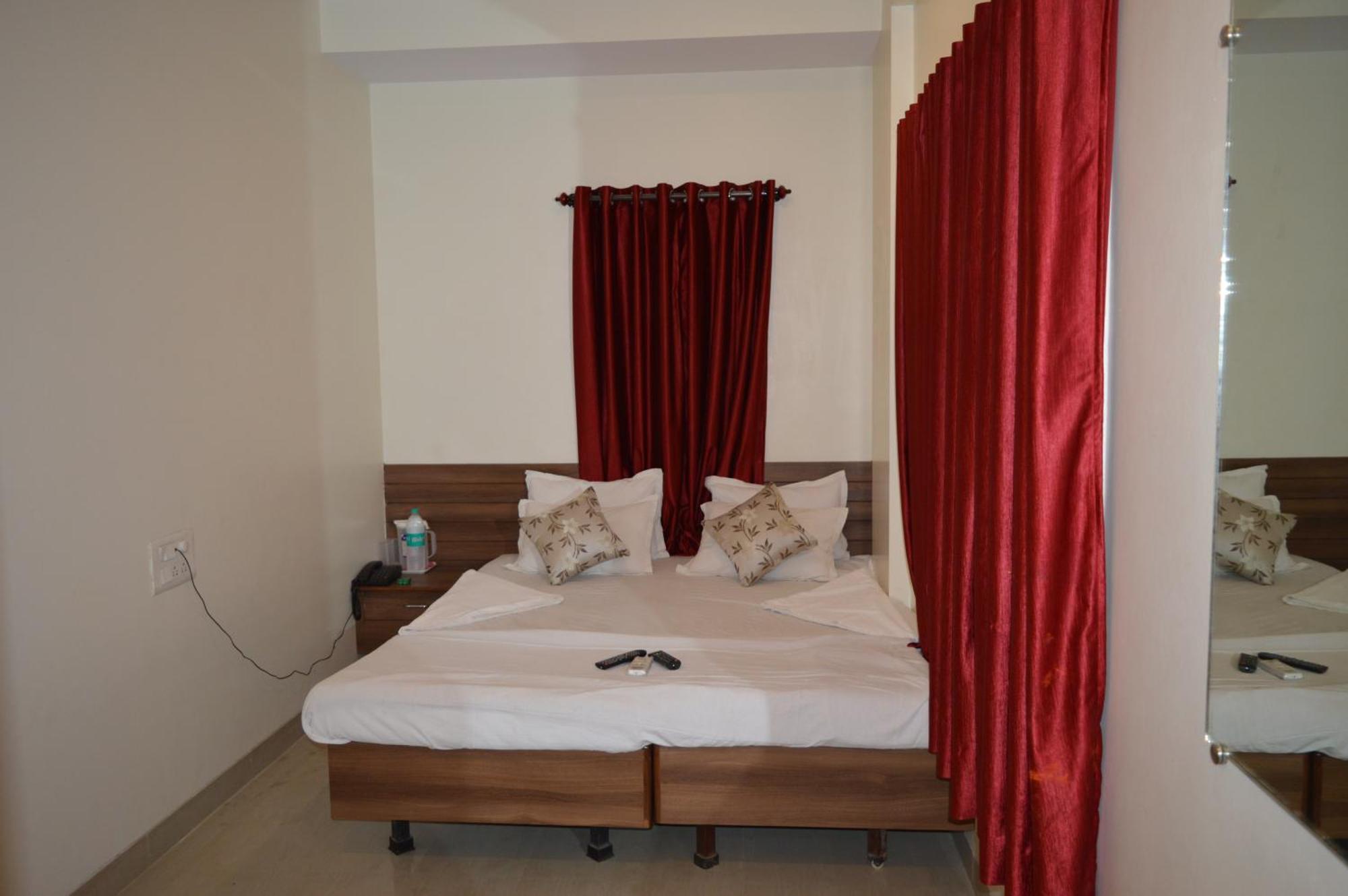 Hotel Visau,쉬르디 외부 사진